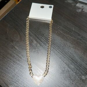 Heart pendant with Cuban chain